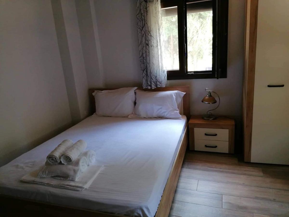 Vila Tiny House By The Sea Nea Skioni Exteriér fotografie